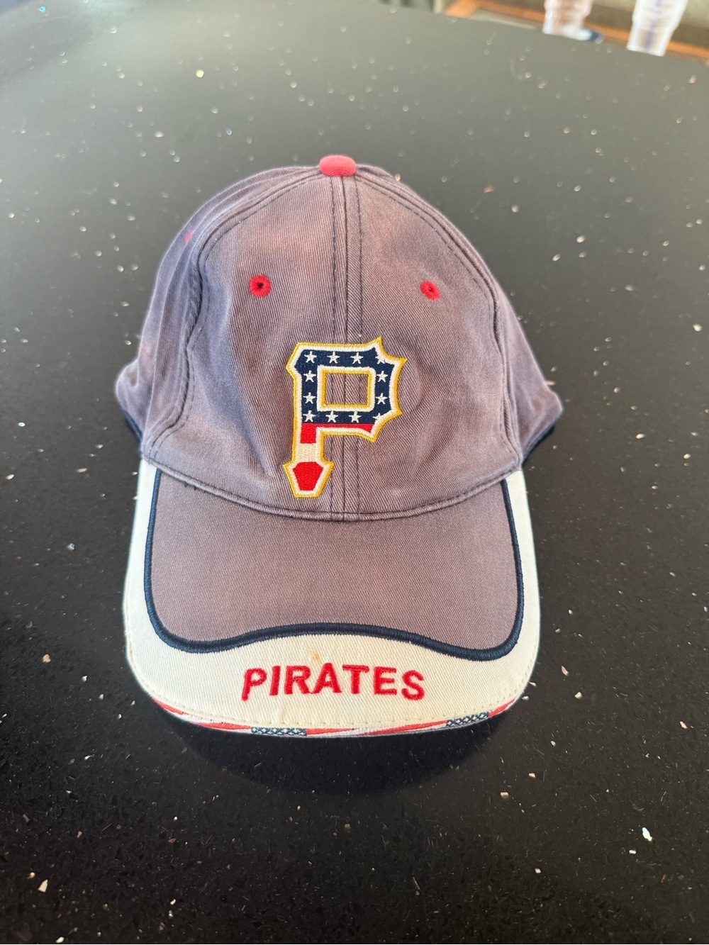 MLB Pittsburgh Pirates Patriotic P Logo Baseball Cap - Navy & White - Picture 3 of 4
